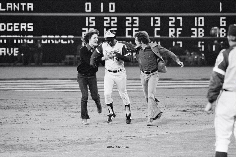 Newhouse alumnus credited for iconic Hank Aaron photo | Newhouse Newhouse alumnus credited for iconic Hank Aaron photo | Newhouse